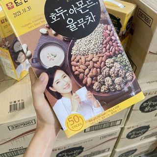 Bột Ngũ Cốc Walnuts Almonds 18gr x 50 Gói HQ (Hộp)