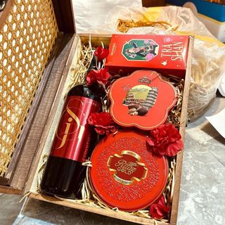 Giỏ quà Tết sang trọng, giá cả phải chăng