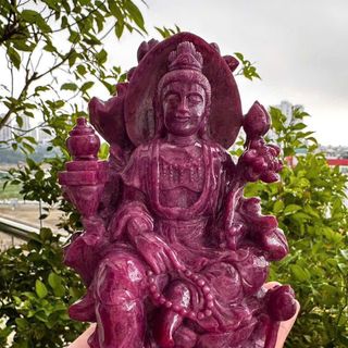 đá ruby tự nhiên tượng phật quam âm đá ruby