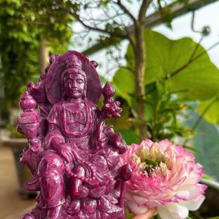 đá ruby tự nhiên tượng phật quam âm đá ruby