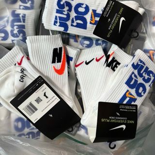 Em về sll mã tất Niiike cổ cao Justdoit cực kỳ phong cách nha khách!