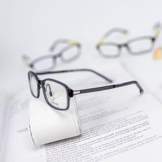 Kính gọng trẻ em Police - VK100J-500840