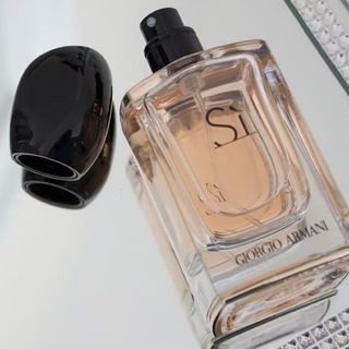 Nước hoa nữ Sì Trắng GiorgioArmani Sì Eau De Parfum - 100ml