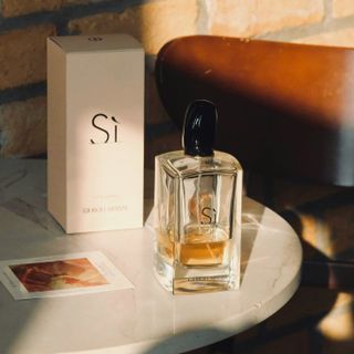 Nước hoa nữ Sì Trắng GiorgioArmani Sì Eau De Parfum - 100ml