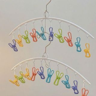 Giá - móc phơi màu cầu vồng, kẹp quần áo, tất đồ lót sấy khô