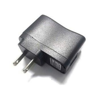 Cốc Sạc_ Cục Sạc màu đen báo đèn khi đầy