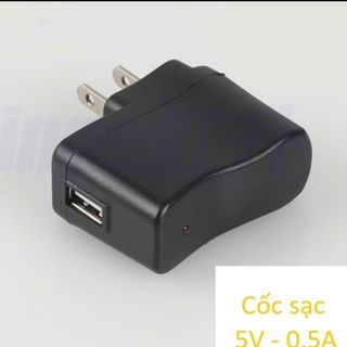 Cốc Sạc_ Cục Sạc màu đen báo đèn khi đầy