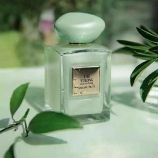Nước hoa The yu.long ar.mani prive shake before use - Một em nước hoa nhẹ tênh như tiếng gió giá sỉ