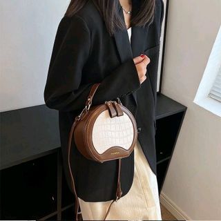 Túi đeo chéo, xách tay dáng cốp tròn