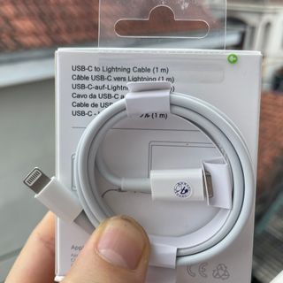 Cáp sạc nhanh 20W chân TypeC-Lightning hộp Siu Xanh
