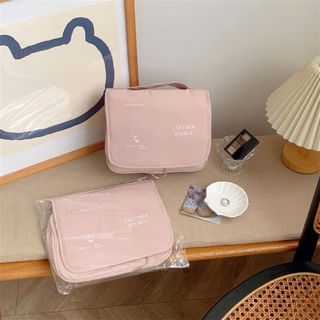 Mùa du lịch đến rồi nhà em lại về mẫu
Túi đựng mỹ phẩm cao cấp mới nhất 2025, chất liệu cao cấp 

Túi đựng đồ di động cao cấp cho các chuyến công tác, túi đựng mỹ phẩm, đồ dùng lưu trữ thiết yếu khi đi du lịch giá sỉ