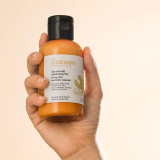 Sữa rửa mặt nghệ Hưng Yên Cocoon 140ml giúp da sạch mịn màng tươi sáng