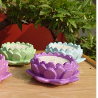 Nến thơm Đài Sen PuPucandle - Vẽ đẹp của sự thuần khiết