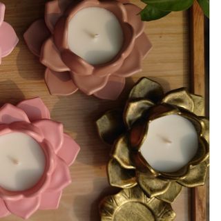 Nến thơm Hoa Sen PuPucandle - Vẽ đẹp của sự thuần khiết