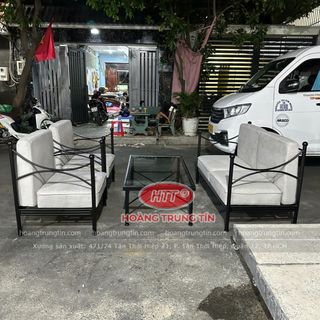 Sofa sắt nệm theo yêu cầu