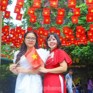 [Sale Sập Sàn ) Cờ Vẫy Cầm Tay , Cờ Cổ Vũ Bóng Đá , Cờ Vẫy Khai Giảng Sự Kiện