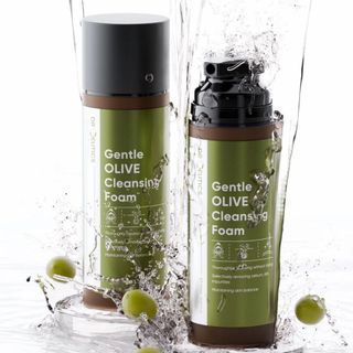 Sữa Rửa Mặt Làm Sạch Sâu DRCEUTICS Cho Mọi Loại Da Gentle Olive Cleansing Foam 150ml