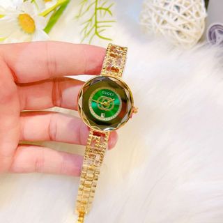 Đồng hồ lắc kiền gucccios mẫu mới