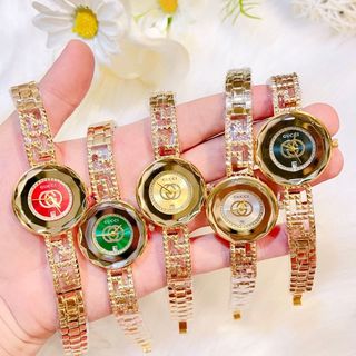 Đồng hồ lắc kiền gucccios mẫu mới