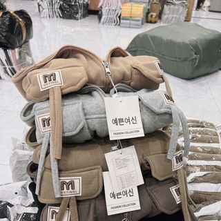 Áo khoác dáng lửng croptop có nón chất nỉ dệt XK dày túi nắp logo M