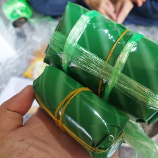LÁ CHUỐI GIẢ/ LÁ CHUỐI PLASTIC GÓI CHẢ LỤA, NEM CHUA, BÁNH CHƯNG