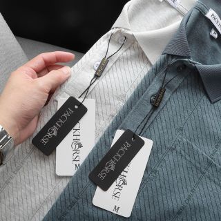 Áo thun cổ bẻ có túi 2025