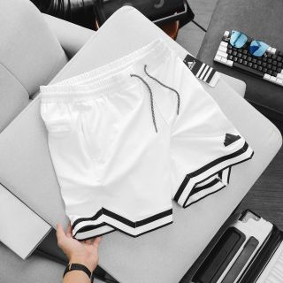 Short das lai bầu thun poly dày dặn mịn mát , trơn láng, co giãn 4c, 3 túi khoá kéo. Size : m l xl 2xl 3xl /12221/8c 3 màu / ri 24c