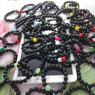 Chuỗi đeo tay phong thủy đá đen 10ly mix hat