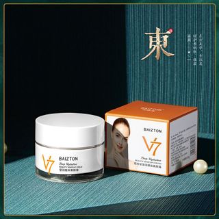 Kem dưỡng trắng sáng da V7 chứa Vitamin E, Glycerin và dầu khoáng