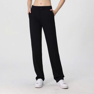 Tổng quần leggin nữ , quần QC( VN, QC ) thun poly 2 da , chính phẩm,dệt , mát rượi, co giãn thoải mái Size : m l xl 2xl /2222/8c Size Qc: m L 50 màu