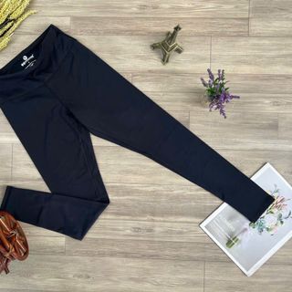 Tổng quần leggin nữ , quần QC( VN, QC ) thun poly 2 da , chính phẩm,dệt , mát rượi, co giãn thoải mái Size : m l xl 2xl /2222/8c Size Qc: m L 50 màu