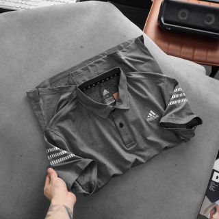 Polo das vải chính hãng cực đẹp. Thun poly 4c trơn láng, mát rượi, co giãn 4c thoải mái, logo thêu Size : m l xl 2xl 3xl /12221/8c 5 màu/ ri 40c