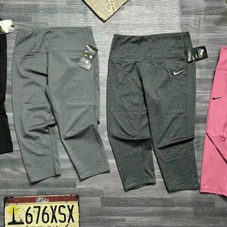 Quần lửng nữ Chất liệu: poly Size: MLXLXXL Ri: 2222 Tách nửa ri được