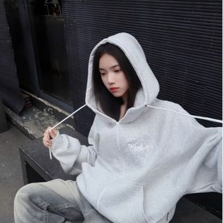 Áo khoác dây kéo from boxy 2 da dày dặn thêu nổi cổ cao form dạng boxy tay phồng nón rộng có 2 size L và Xl
