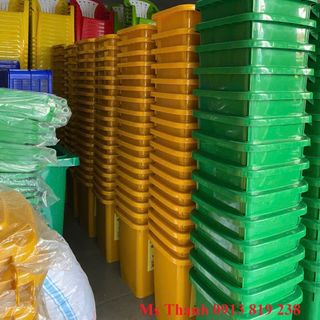Thùng rác nhựa 60L