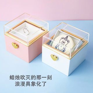HỘP NỮ TRANG BÁNH KEM GẤU TẠO BẤT NGỜ( có ngăn nhẫn và ngăn vòng cổ, bông tai) KÈM TÚI