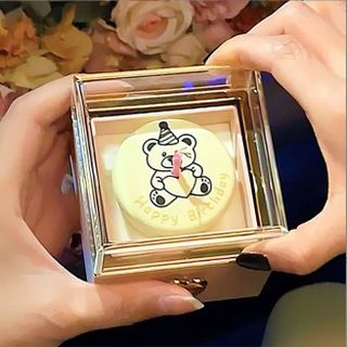 HỘP NỮ TRANG BÁNH KEM GẤU TẠO BẤT NGỜ( có ngăn nhẫn và ngăn vòng cổ, bông tai) KÈM TÚI