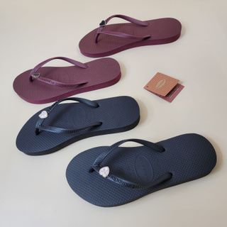 Dép Xỏ Ngón Nam Nữ Hanavaise Chất Liệu Cao Su Non - 6 màu (Size 36-42)