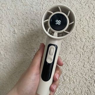 QUẠT TÍCH ĐIỆN CẦM TAY 100 CẤP ĐỘ GIÓ MÁT SIÊU MẠNH R2