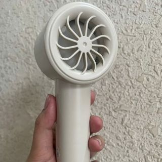 QUẠT TÍCH ĐIỆN CẦM TAY 100 CẤP ĐỘ GIÓ MÁT SIÊU MẠNH R2