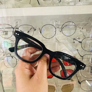 Gọng kính nam nữ dáng vuông H055