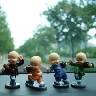 Bộ 4 Chú Tiểu Múa Võ Ôm Bình Rượu