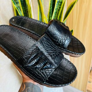 Dép da cá sấu