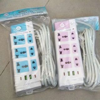 Ổ CẮM ĐIỆN CYX 218 CÓ 4 CỔNG SẠC