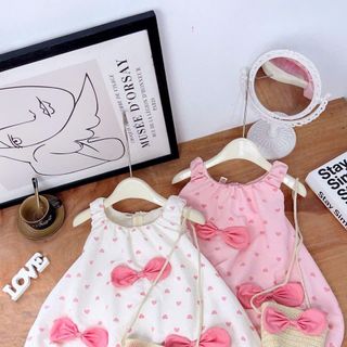 Chào buôn các shop set váy gái bí phồng trái tim đính nơ , chất đũi mềm mát + tặng kèm túi mây xinh xinh cho bé đi biển đi chơi đều đẹp...
