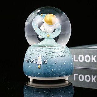 Quả cầu pha lê tuyết size to, phát nhạc có đèn, kèm pin. Quả Cầu Tuyết Tình Yêu, Quà lưu niệm, quà tặng, văn phỏng phẩm