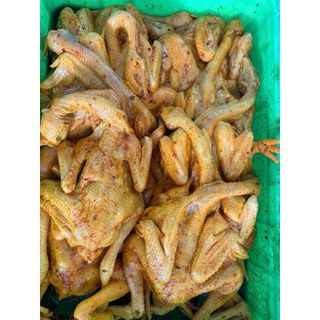 Gà Ướp Mắm Nhĩ con từ 1,1kg đến 1,3kg (giao tphcm)