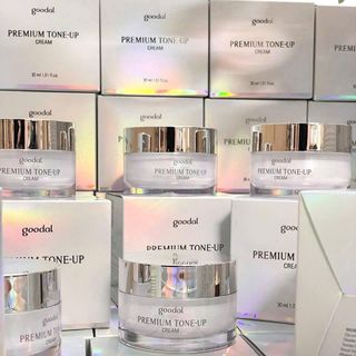 Kem ốc sên dưỡng trắng Goodal Hàn Quốc 30ml