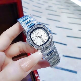ĐỒNG HỒ NỮ CAO CẤP PATET MẶT VUÔNG VIỀN HỘT
