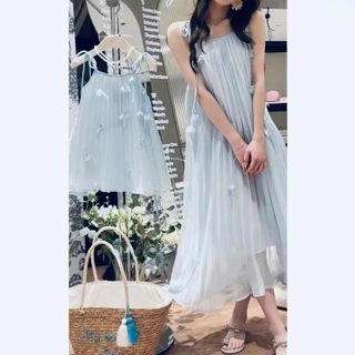 [Không kèm khoác] Maxi đôi mẹ và bé - Váy maxi dập ly 2 dây đính hoa cho mẹ và bé đi biển
